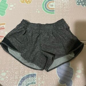 Lululemon Hotty hot short